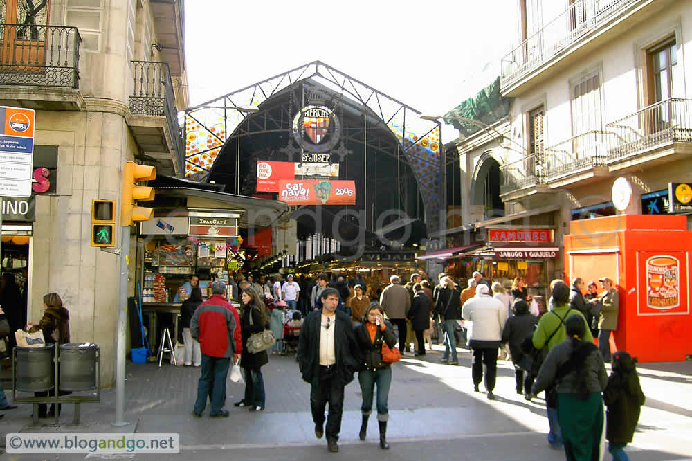 Outside the Mercat de la Boqueria